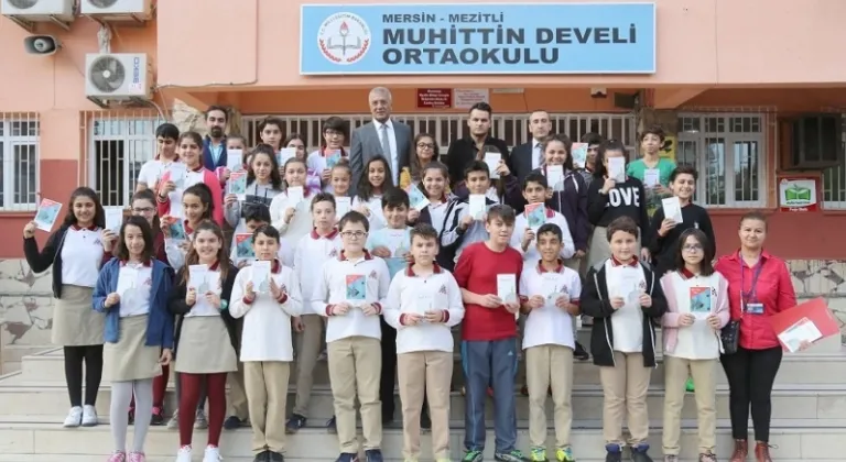 Öğrencilere ağaç dikimi için teşekkür