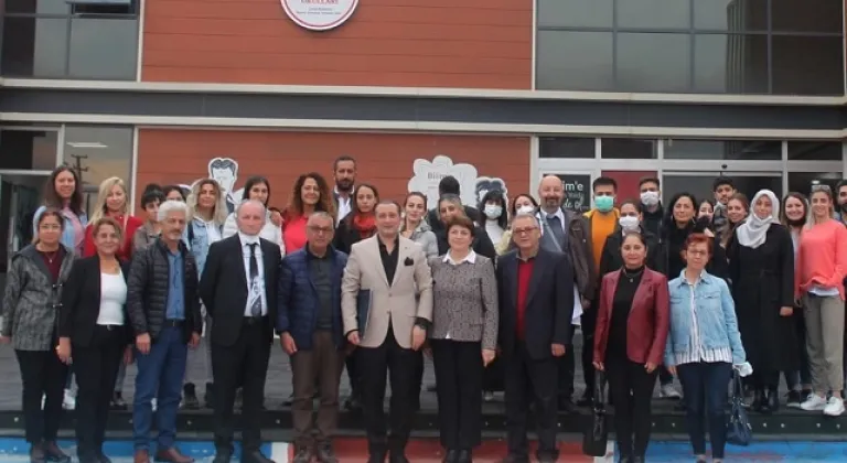 Öğretmenlere kişisel gelişim ve farkındalık semineri verildi