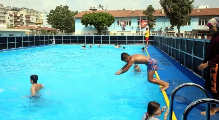 Okul Bahçelerine Yüzme havuzları Kuruldu