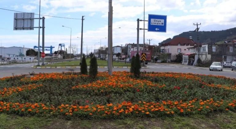 ORDU ÇİÇEKLERLE SÜSLENİYOR
