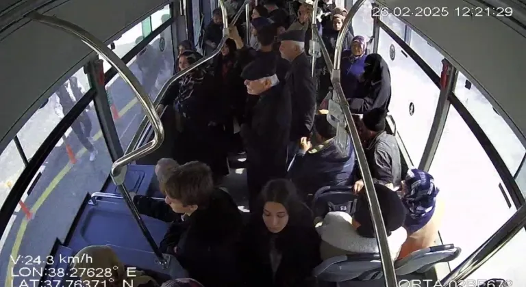 Otobüs sürücüsünün hastaneye yetiştirdiği yolcu hayatını kaybetti  - Videolu Haber