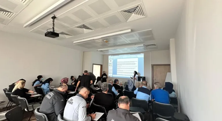 Personellere 'Anne Sütü ve Emzirme Farkındalık' eğitimi verildi