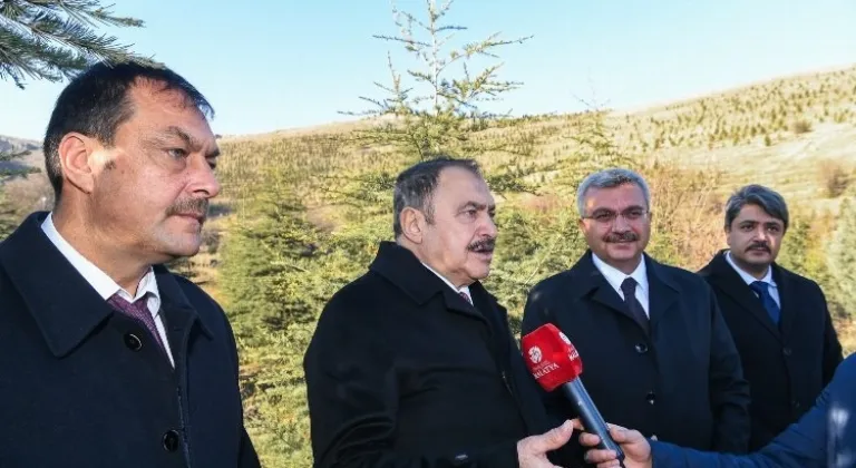 Prof. Dr. Eroğlu'ndan Dünya Kayısı Ticaret Merkezi'ne ziyaret