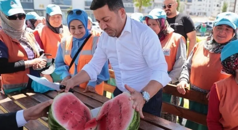 Rasim Arı mesai arkadaşlarını sahada ziyaret etti