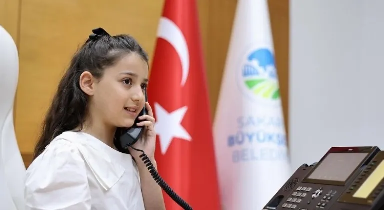 Sakarya'da Minik Başkan Ece Göreve Hazır