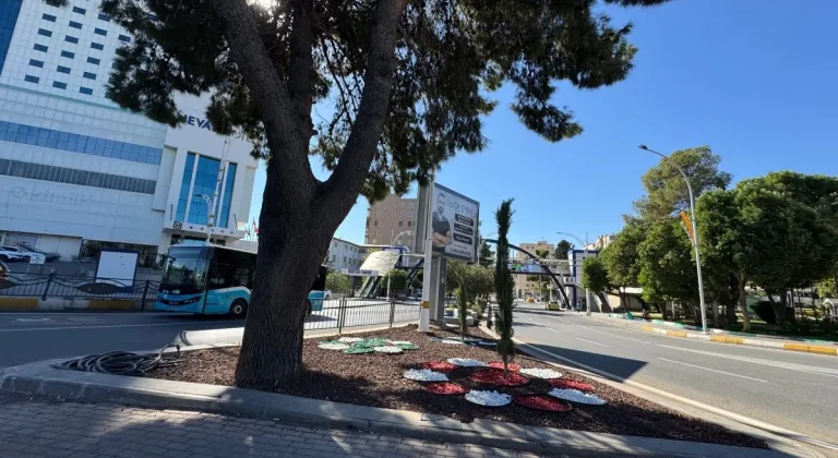 Şanlıurfa Büyükşehir’den Refüjlerde Peyzaj Düzenlemesi