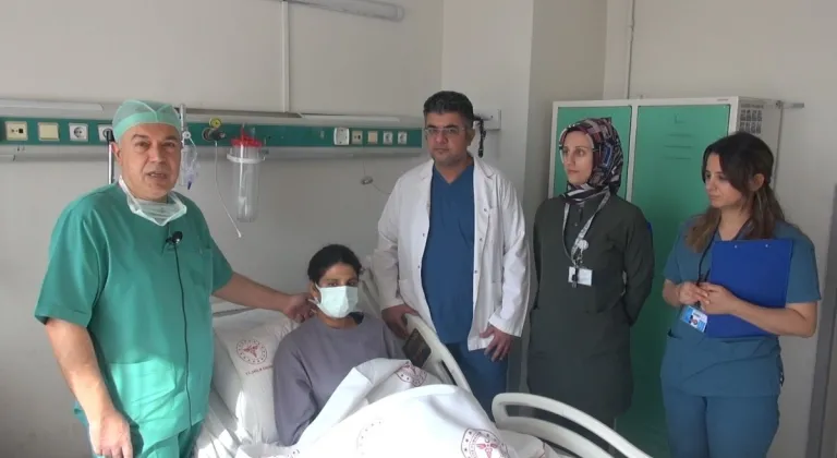 Silahlı yaralanma sonrası iki başarılı ameliyatla hayata döndü  - Videolu Haber