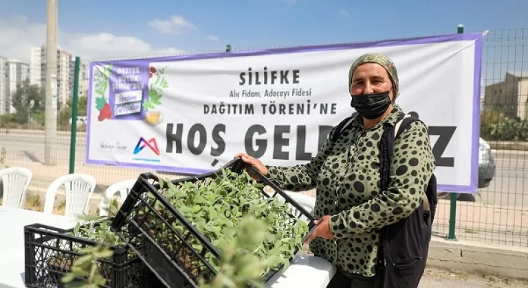 Silifkeli 63 Üreticiye Alıç Fidanı, 47 Üreticiye Adaçayı Fidesi Dağıtıldı
