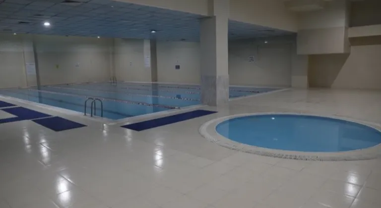 Sivas'ta kadınlara özel havuzda yenileme