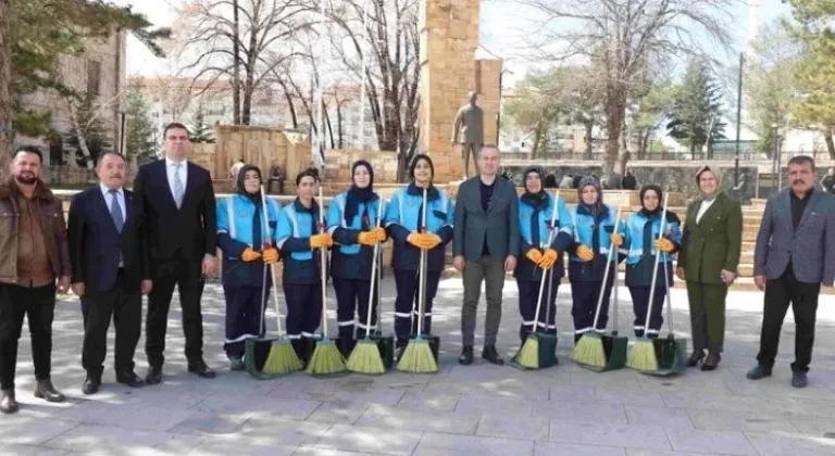 Sivas’ta Şehir Temizliğine Kadınlar Katkı Sağladı