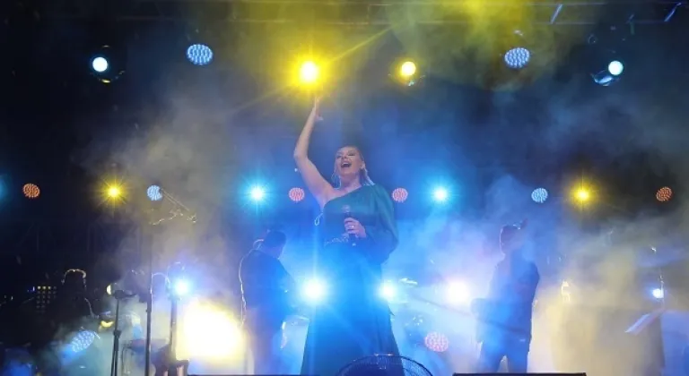 Soli Güneş Festivali Funda Arar Konseri İle Başladı