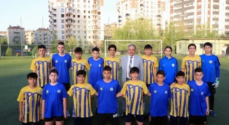 Talas Altyapısında Uluslararası Maç Heyecanı