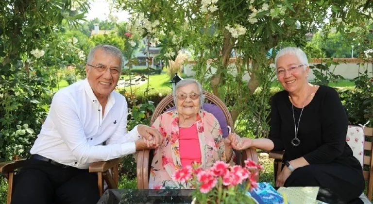 Tarhan’dan 109. Yaşındaki Muazzez İlmiye Çığ’a Sürprizi