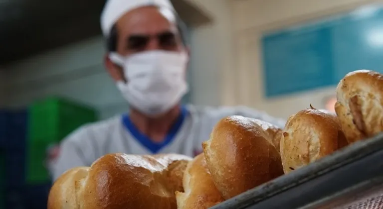 Tarsus’ta Ekmek Ramazan Ayı Boyunca bir tl
