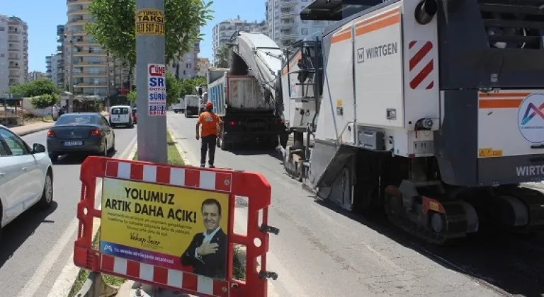 Trafik Akışının Yoğun Olduğu Caddeler Yenileniyor