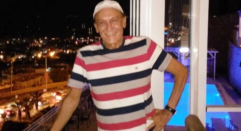Türk sanat müziği sanatçısı Akın Uğurlu hayatını kaybetti