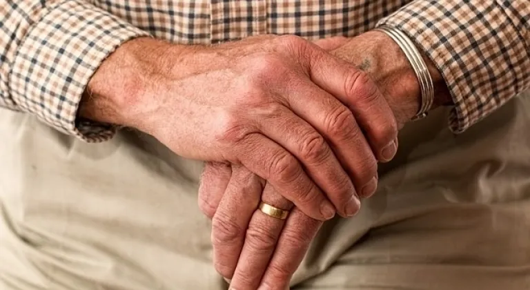 Türkiye’de Erkekler 75, Kadınlar 81 Yıl Yaşıyor