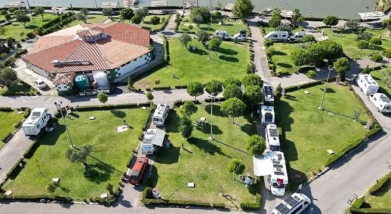 Türkiye'nin dört bir yanından karavancılar, Menemen'de buluşuyor