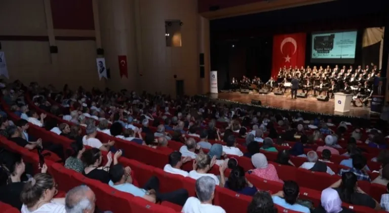 “Türkü Türkü Türkiye’m” konseri coşturdu