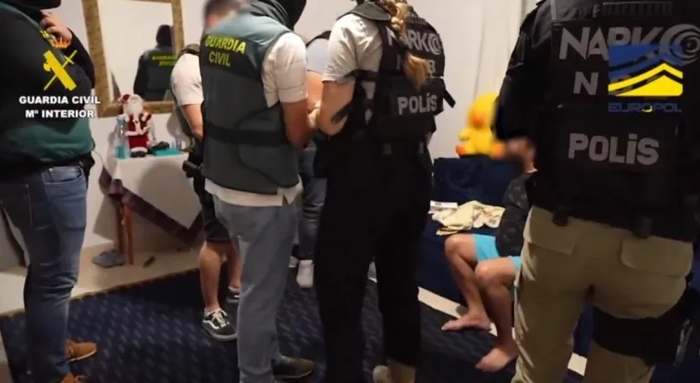 Uluslararası uyuşturucu karteli çökertildi: 42 tutuklama  - Videolu Haber