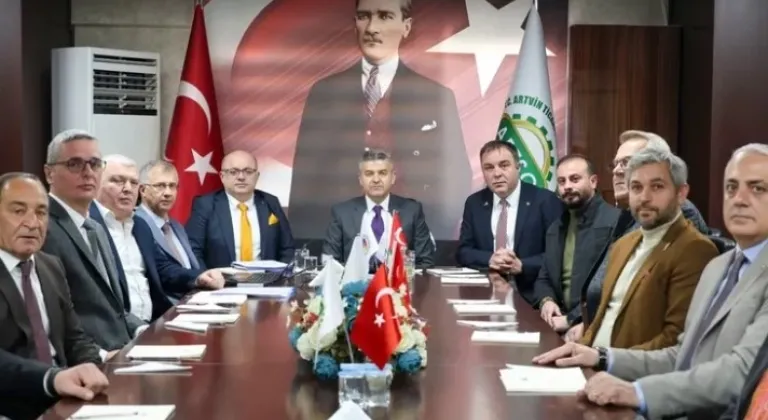 Vali Ergün, Artvin Ticaret ve Sanayi Odası'nı Ziyaret Etti