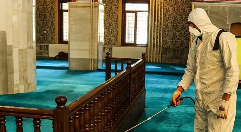 Van’da Camiler, Ramazan Öncesi Dezenfekte Edildi