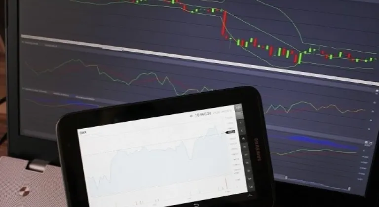 Yabancılar 22,9 milyon dolarlık hisse aldı