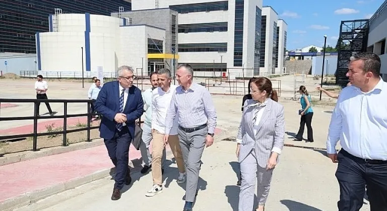 Yeni hastaneye çevre düzenlemesi ve kavşak