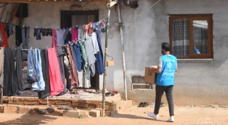 Yenişehir Belediyesi gıda kolisi desteğini sürdürüyor