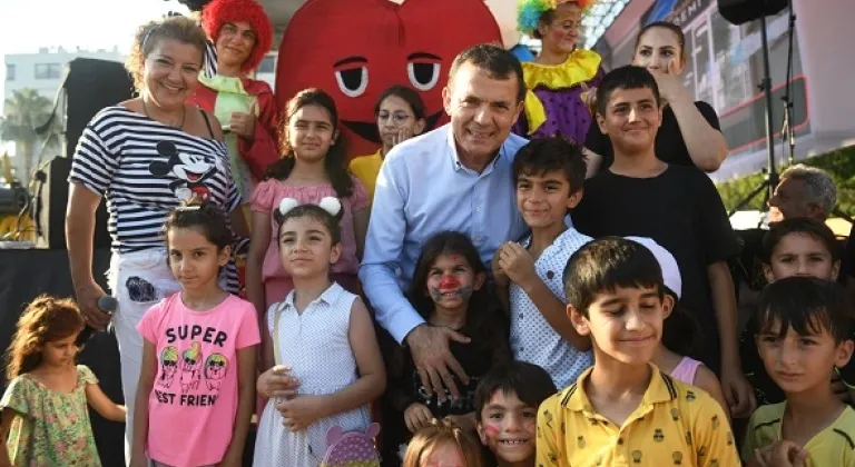 Yenişehir Belediyesinden çocuklara unutulmaz karne hediyesi