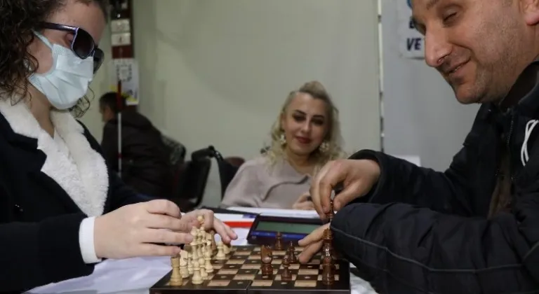 Yetenekler Şah, Engeller Mat