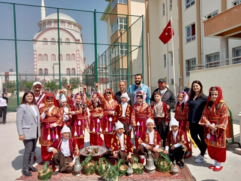 Arpaçsakarlar Orta Okulunda 23 Nisan Coşkusu