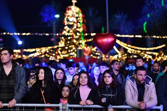 Mersin'de Yeni yıl Coşkusu Resimleri 2023