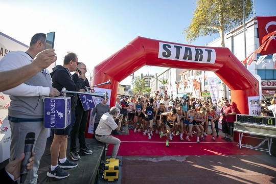 Tarsus’un Tarih Kokan Sokaklarında 14. Tarsus Yarı Maratonu 2022