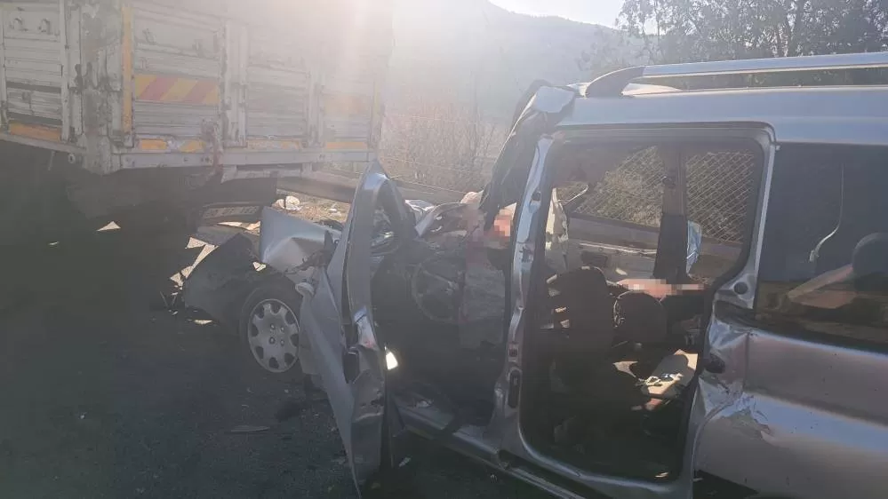 Damlama’da Feci Kaza: 3 Can Gitti