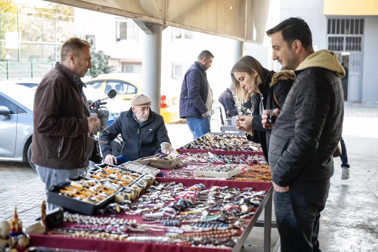 Büyükşehir’in Antika Pazarı, Vatandaşların Uğrak Noktası