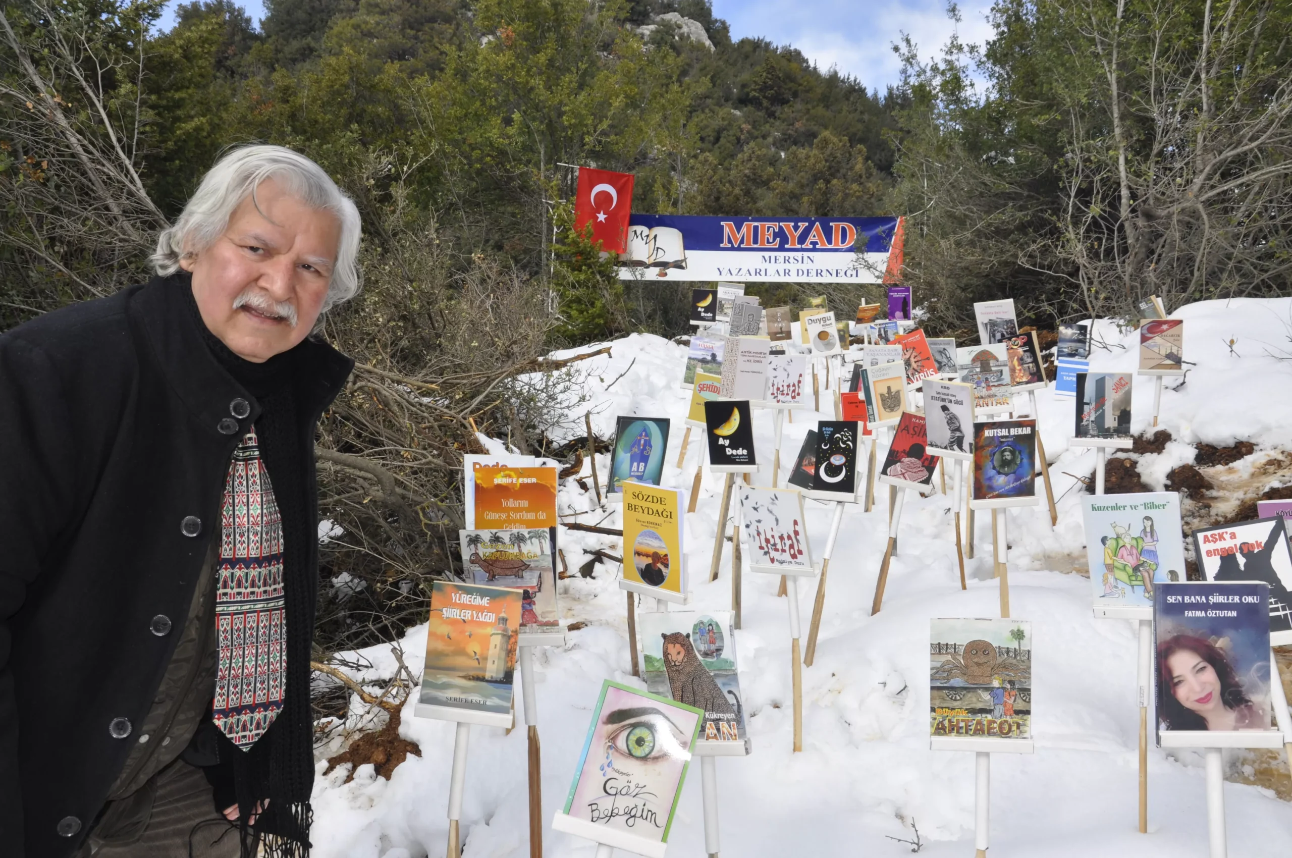Mersinli Yazarlar Kardelen Kitaplığı Oluşturdu