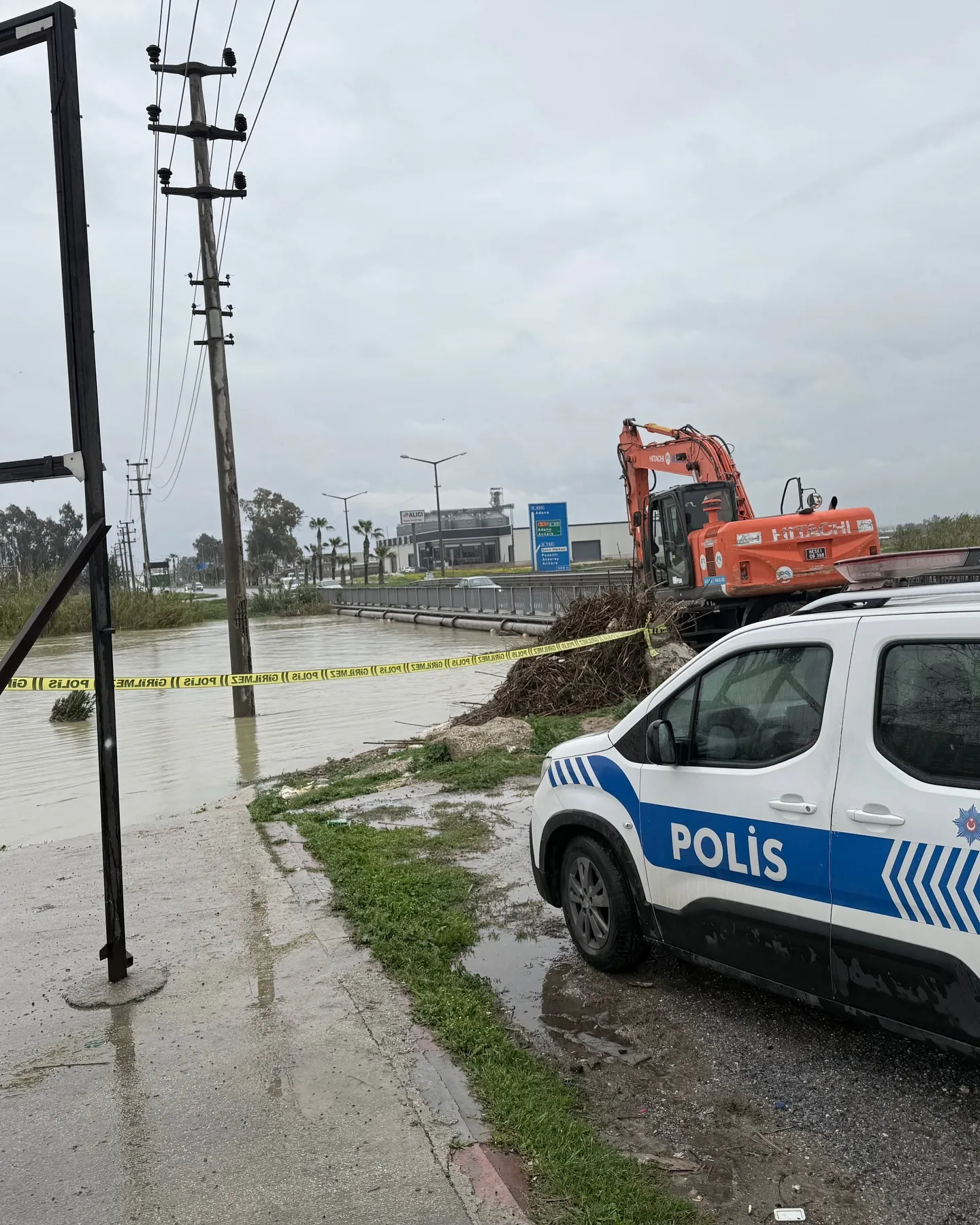 Tarsus’ta Berdan Irmağı Alarm Veriyo: Su Seviyesi Kritik Noktada