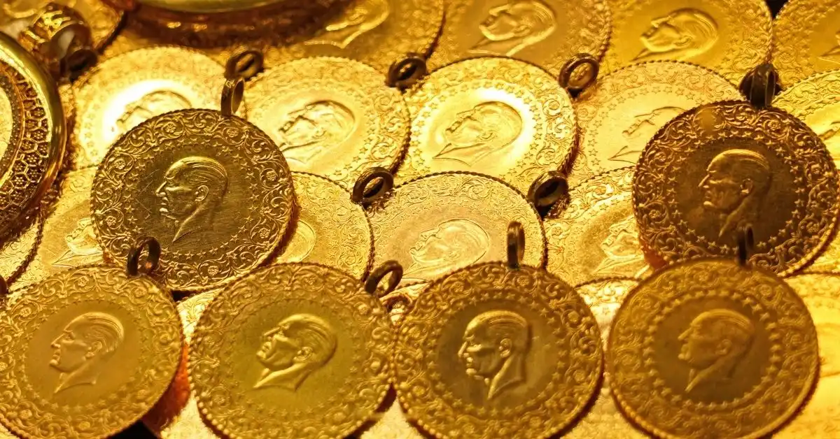 Altın fiyatlarında sert düşüş: Küresel gelişmeler piyasaları etkiledi